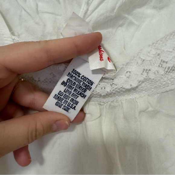 Vintage Lace Cover Up - Picture 5 of 5